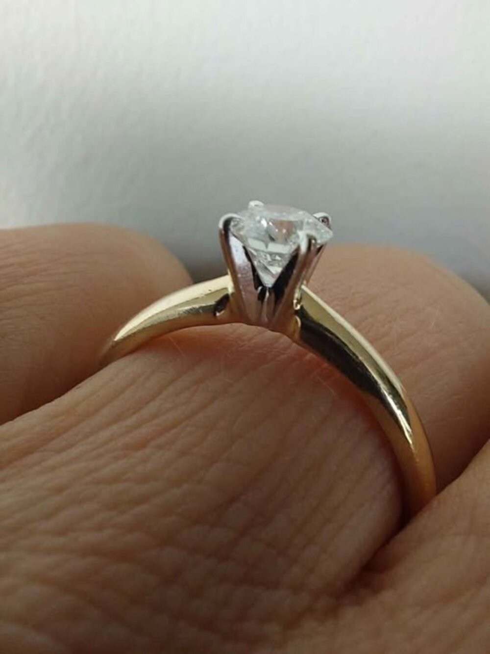 Diamond Solitaire Ring Gold - Picture 7 of 10